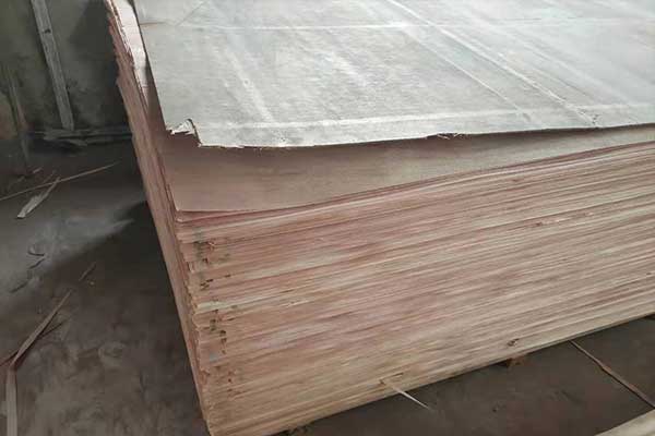 혷� 2440*1220*18mm�W������Ƥ